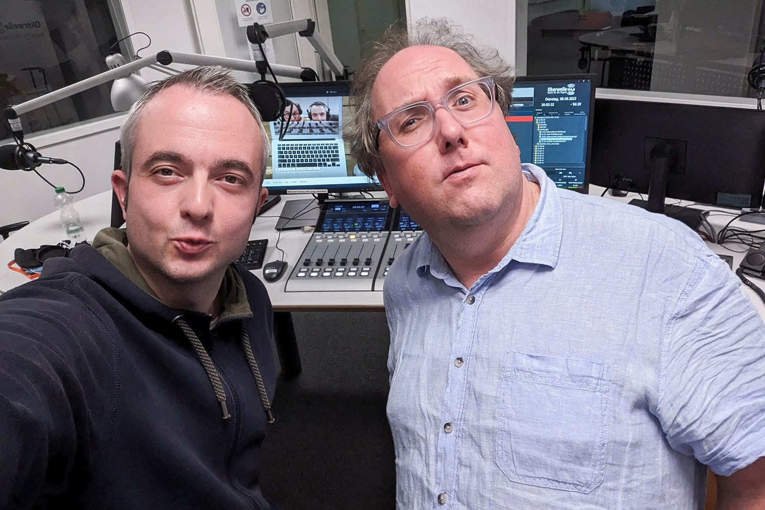 Logbuch Digitalien 78 Markus Hörster und Christian Cordes bei Radio Okerwelle in Braunschweig